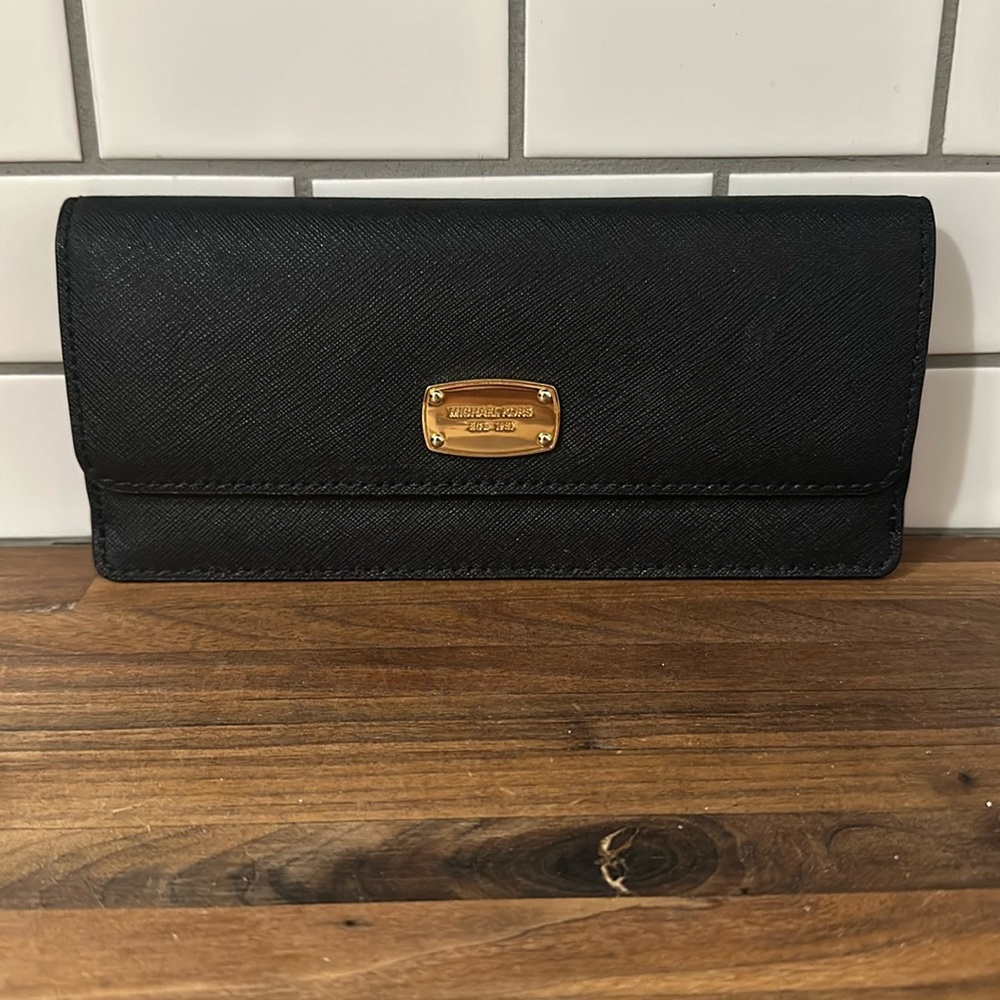Thin Profile Michael Kors Wallet